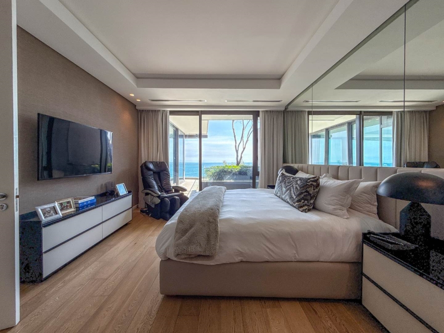 5 Bedroom Property for Sale in Clifton Western Cape